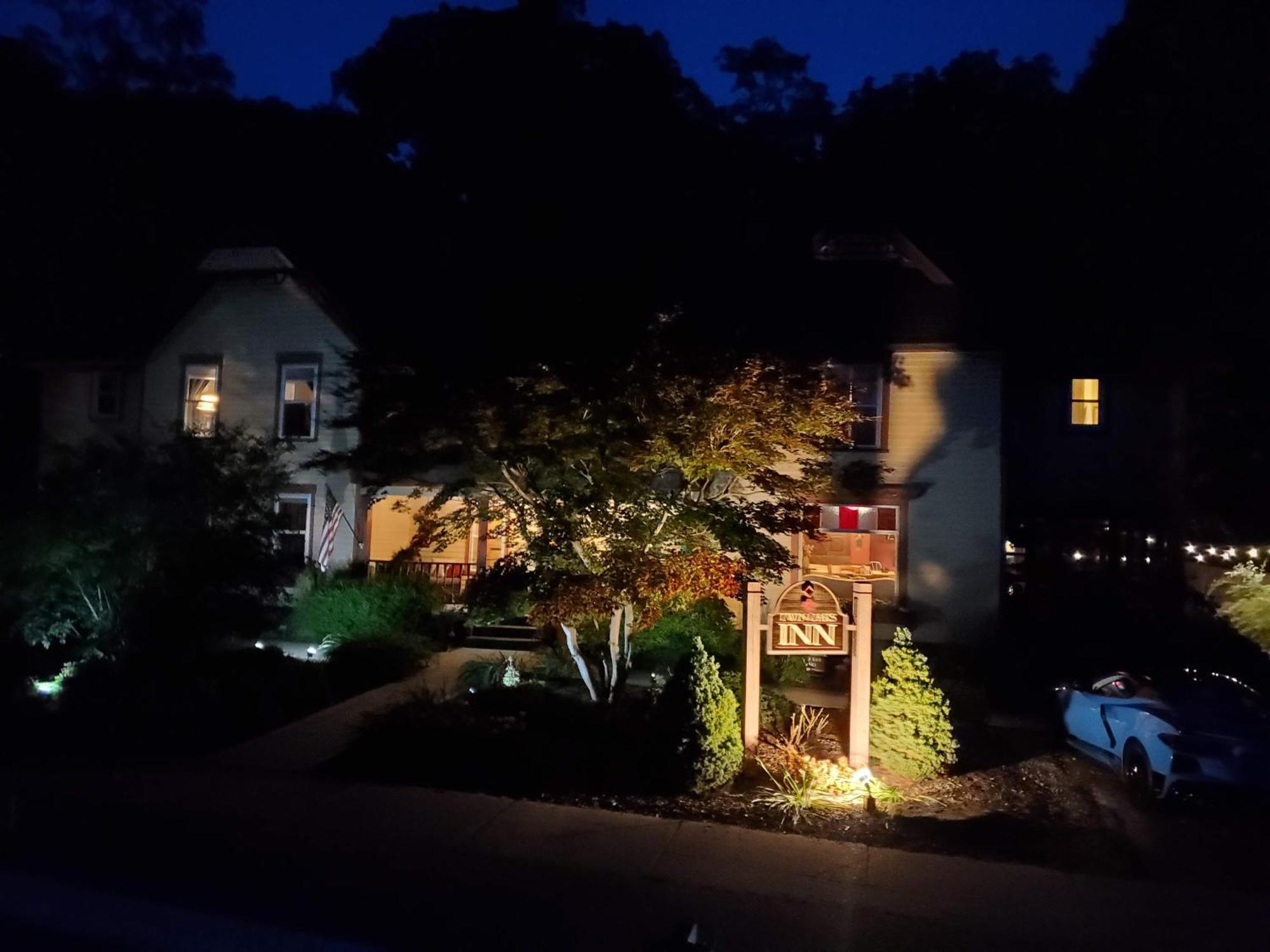 Twin Oaks Inn Saugatuck Eksteriør billede
