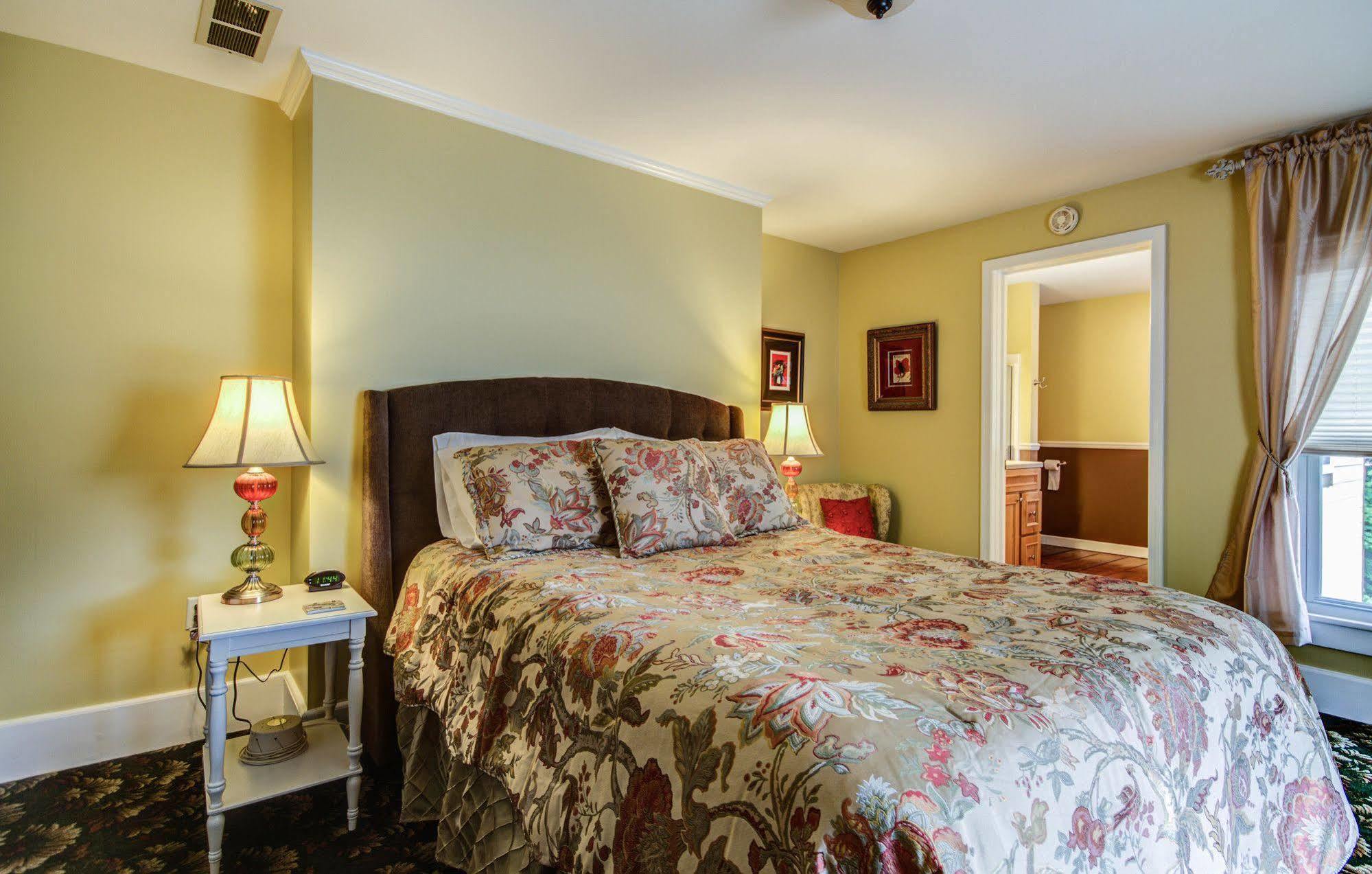 Twin Oaks Inn Saugatuck Eksteriør billede